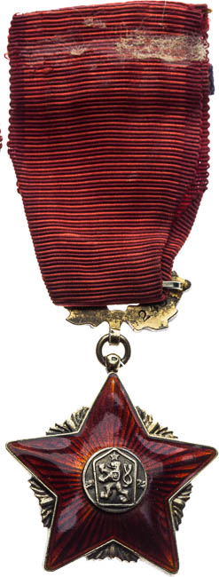 Order of the Red Flag (after 1960) - back