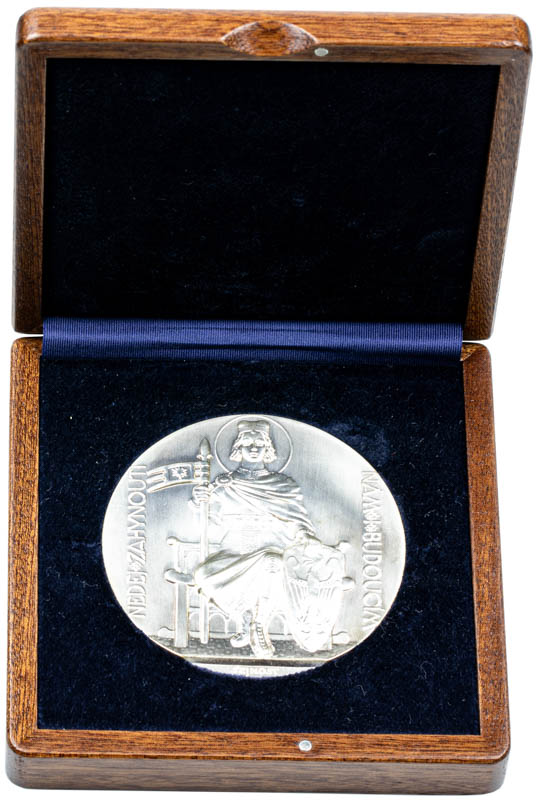 Silver medal 1929/2017 - front