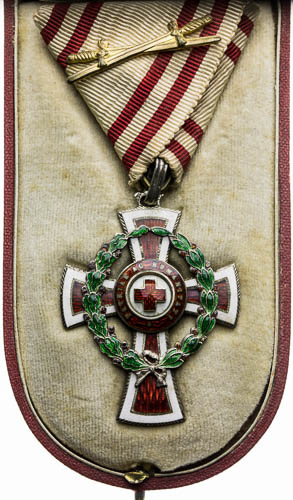 Red Cross Honour Decoration Officer 1864 - 1914 - front