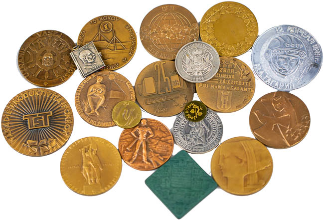 Lot of medals (20 pcs) - front