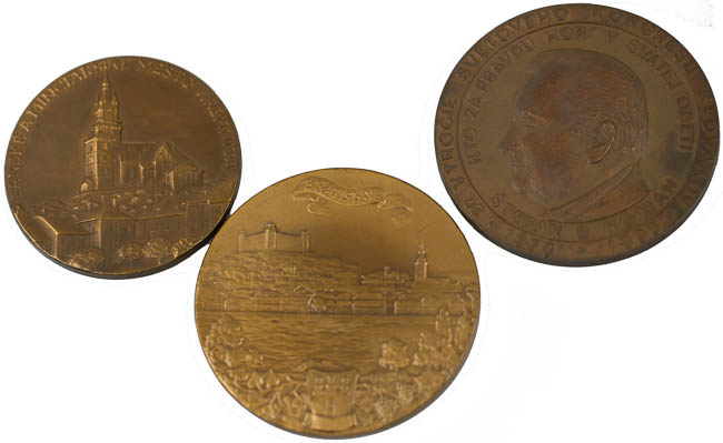 Medals (3 pcs) - front