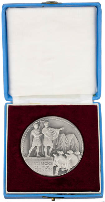 Medal 1979 - front