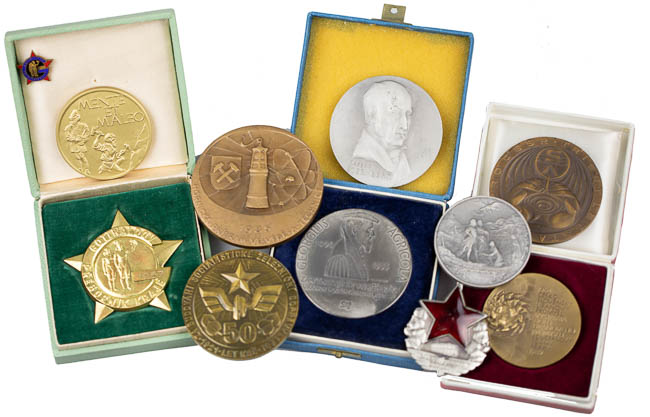 Lot of medals (10 pcs) - front
