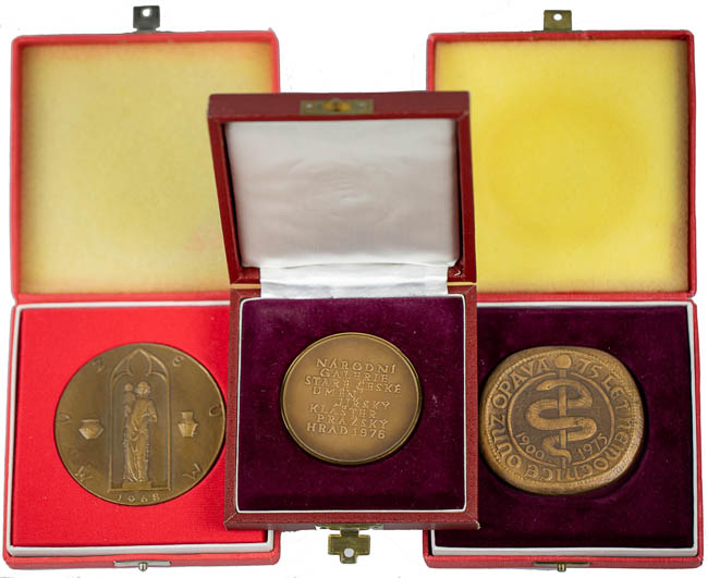 Lot of medals (3 pcs) - front