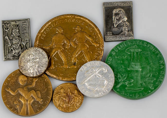 Lot of medals (8 pcs) - front