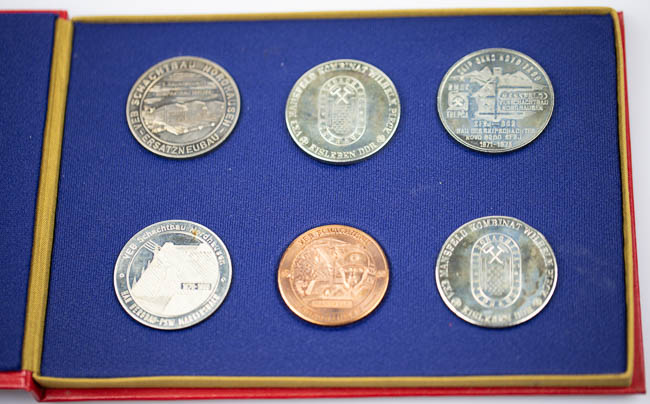 Medals (6 pcs) - front